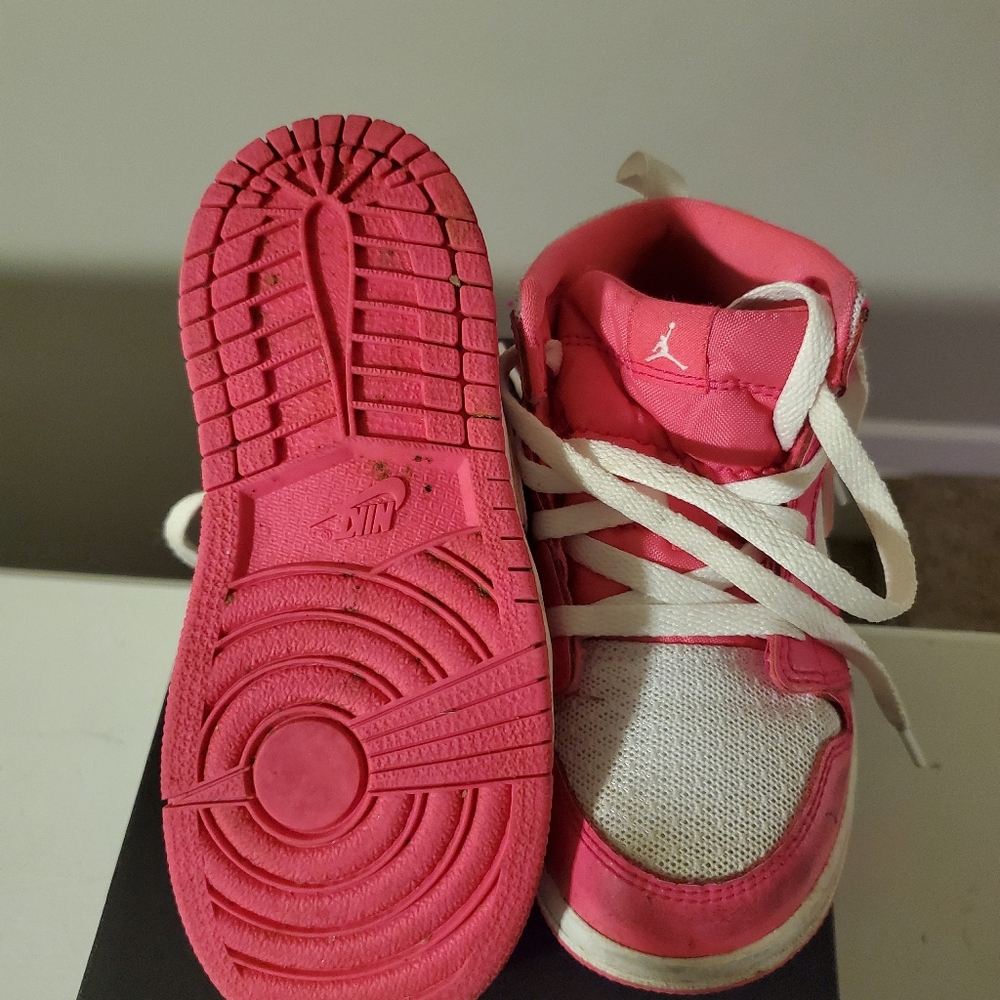 Toddler sneakers